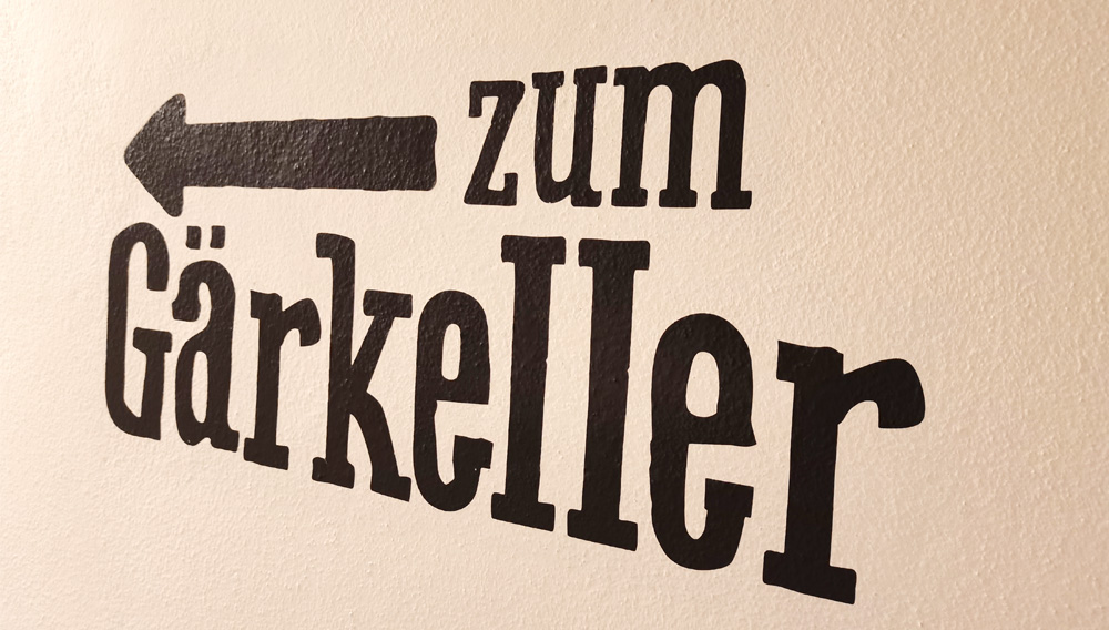 Ein Seminarschwerpunkt lag auf dem Aspekt Hefe und Gärung Richtungshinweis „Zum Gärkeller“