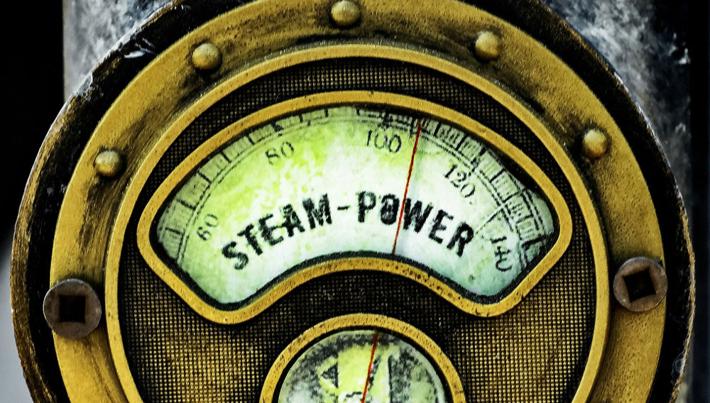 Armatur mit Schriftzug Steam Power (Foto: Robert Linder auf Unsplash)