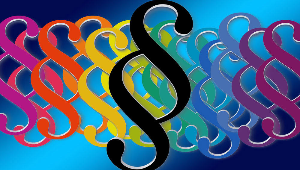 Bunte Paragrafen (Quelle: Gerd Altmann auf Pixabay)