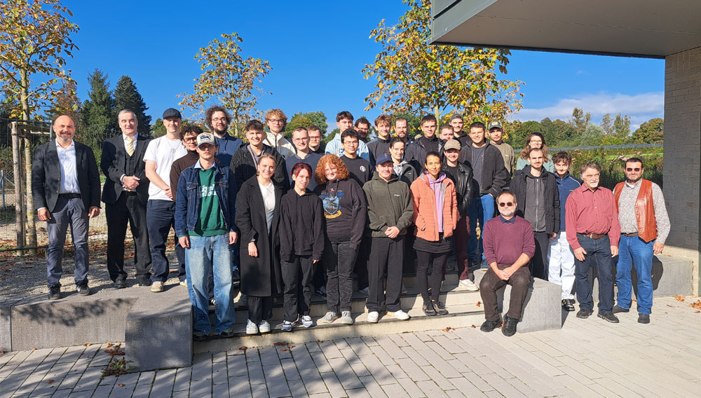 Das Erstsemester Brau- und Getränketechnologie mit Professoren der HSWT 2025