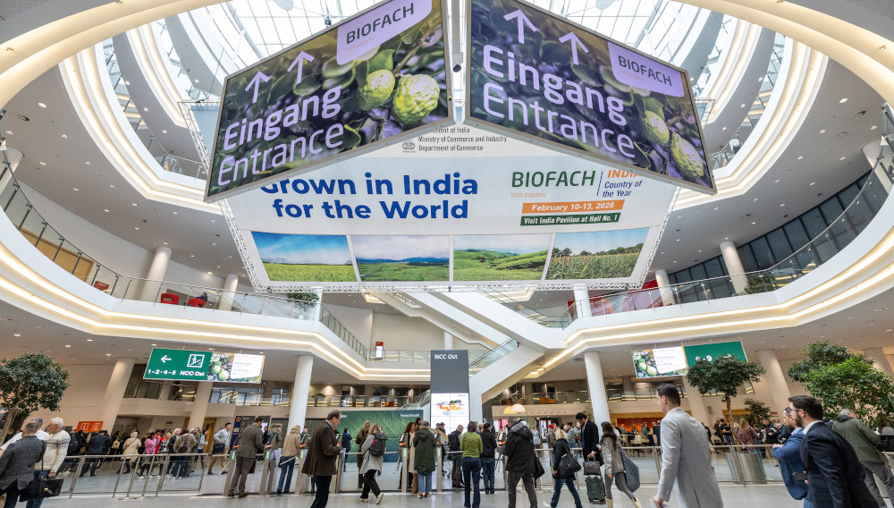 Rund 2200 Ausstellende und 32.000 Fachbesuchende kamen zur Biofach 2026 (Foto: NürnbergMesse) Eingangsbereich der Biofach (Foto: NürnbergMesse)